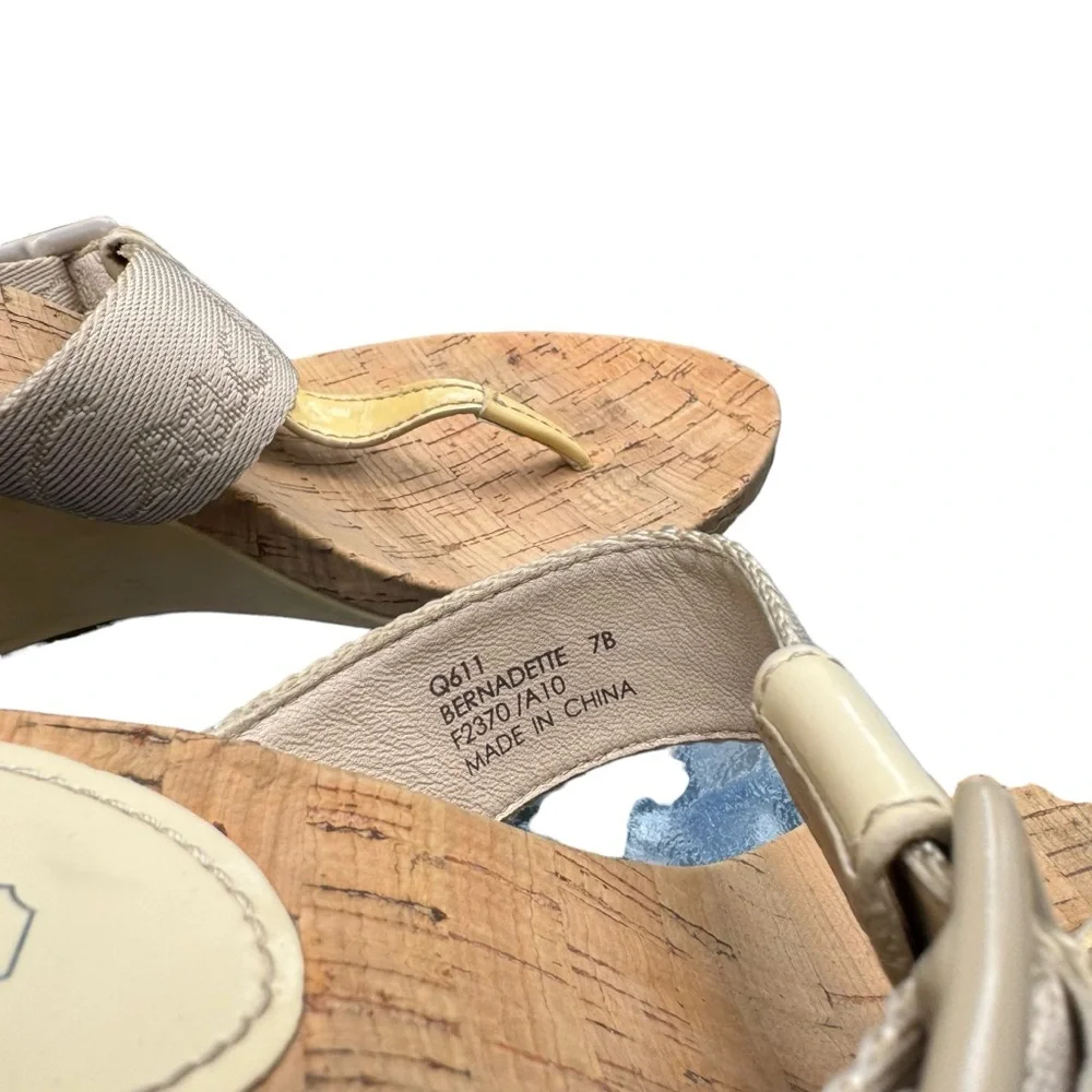 Coach Bernadette Cream/Beige Wedge Sandal Size 7